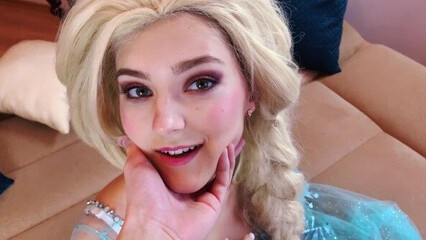 Косплей порно на Холодное сердце – трахнул принцессу Эльзу