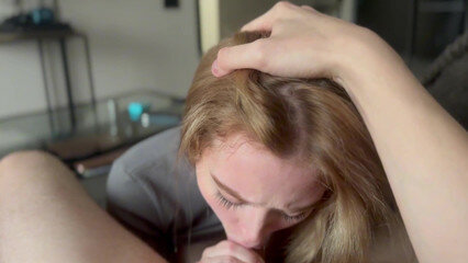 Я думала будем смотреть Netflix, а он заставил сосать член